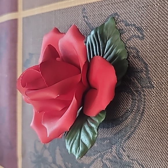 Capodimonte Vintage Porcelain Rose - Picture 3 of 6